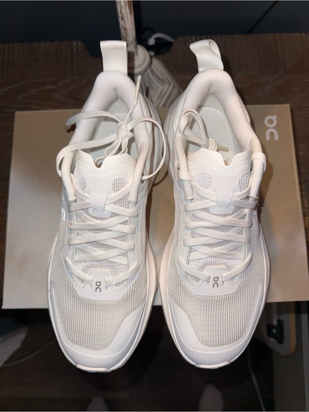 On Cloudpulse Next – Women’s Size 7.5 (White/Ice) BRAND NEW - Picture 3 of 10